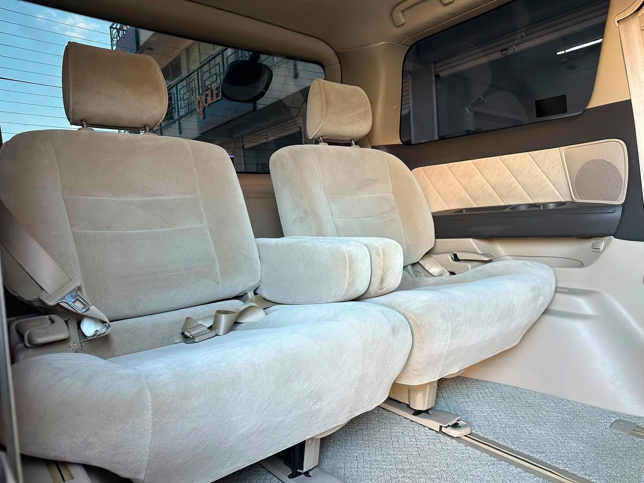 ALPHARD thumbnail 9
